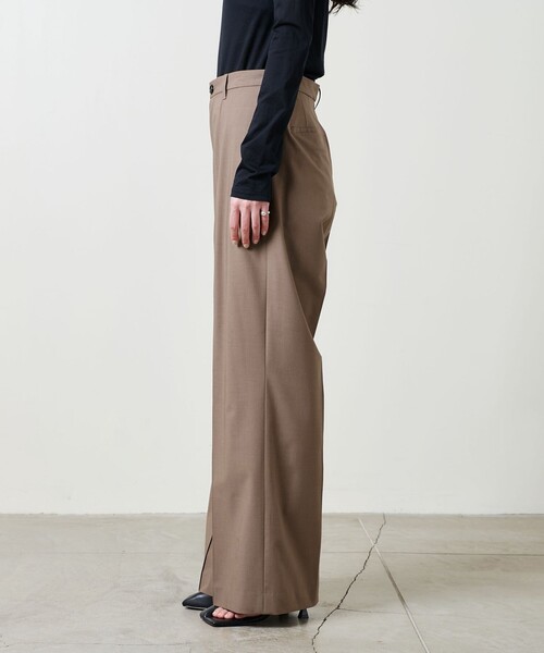 MARW UNITED ARROWS（マルゥ ユナイテッドアローズ）の「＜MARW UNITED ARROWS＞タック フレアパンツ（スラックス・レディース・ダークグレー/モカ・36/38）」の10枚目の写真