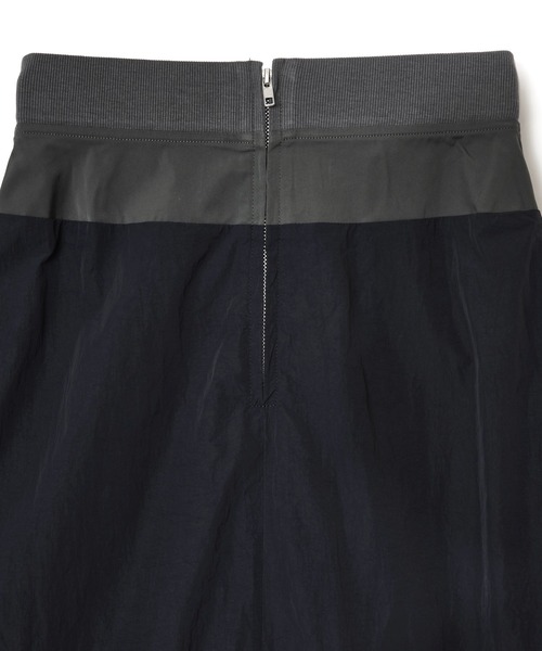 AULA AILA（アウラアイラ）の「ミリタリーナロースカート（スカート・レディース・ブラック/ネイビー/カーキ・0/1）」の8枚目の写真