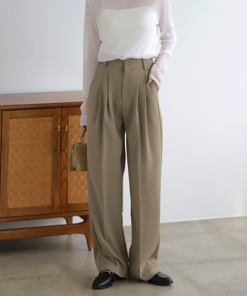 LUMIRA(アパレル)(ルミラ)の「タックパンツ(その他パンツ・レディース・チャコールグレー/アイボリー/ブラック/グレイッシュベージュ・S/M/L)」の5枚目の写真