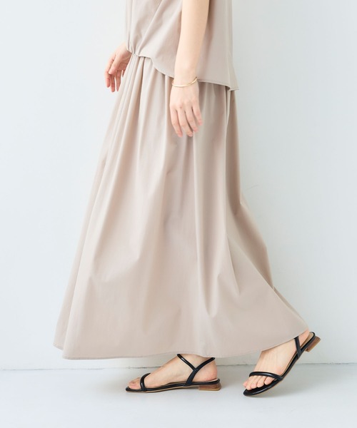 CROSS FUNCTION（クロスファンクション）の「《撥水 / UV》ハジクションタックギャザーロングスカート【CF/クロスファンクション】（スカート・レディース・ライトベージュ/ホワイト/ブラック・LL/L/M）」の5枚目の写真