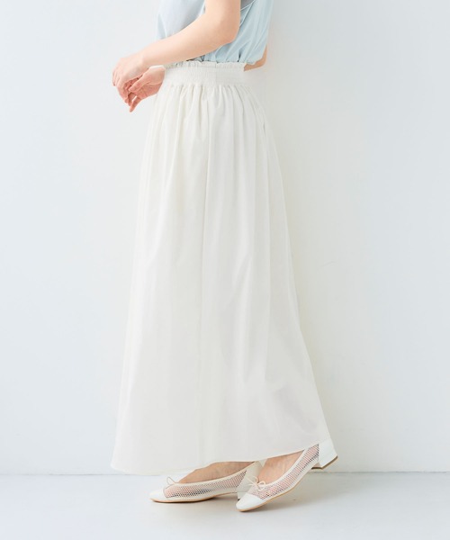CROSS FUNCTION（クロスファンクション）の「《撥水 / UV》ハジクションタックギャザーロングスカート【CF/クロスファンクション】（スカート・レディース・ライトベージュ/ホワイト/ブラック・LL/L/M）」の21枚目の写真