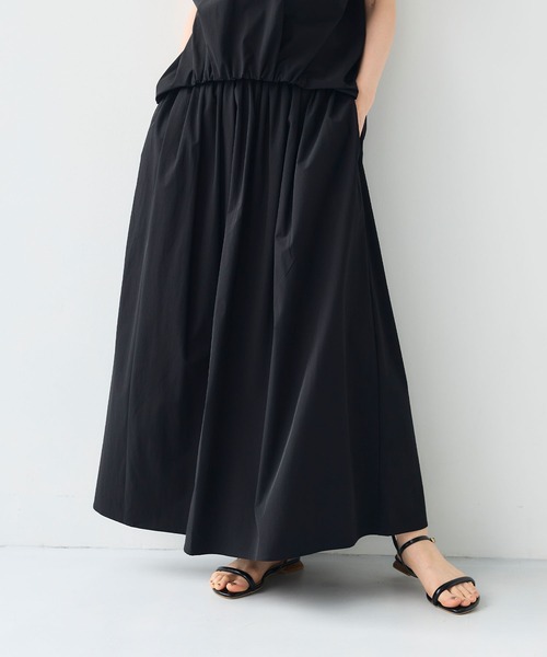 CROSS FUNCTION（クロスファンクション）の「《撥水 / UV》ハジクションタックギャザーロングスカート【CF/クロスファンクション】（スカート・レディース・ライトベージュ/ホワイト/ブラック・LL/L/M）」の13枚目の写真