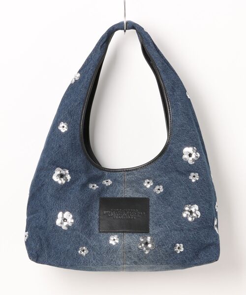 MARC JACOBS（マークジェイコブス）の「SEQUIN DAISY DENIM SACK