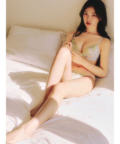 Ravijour(ラヴィジュール)の「レミニセンスグラマーアップブラ(E~Gカップ)(ブラジャー・レディース・イエロー/ピンク/アイボリー/ブラック/グリーン・E65/E70/E75/F65/F70/F75/G65/G70)」の10枚目の写真