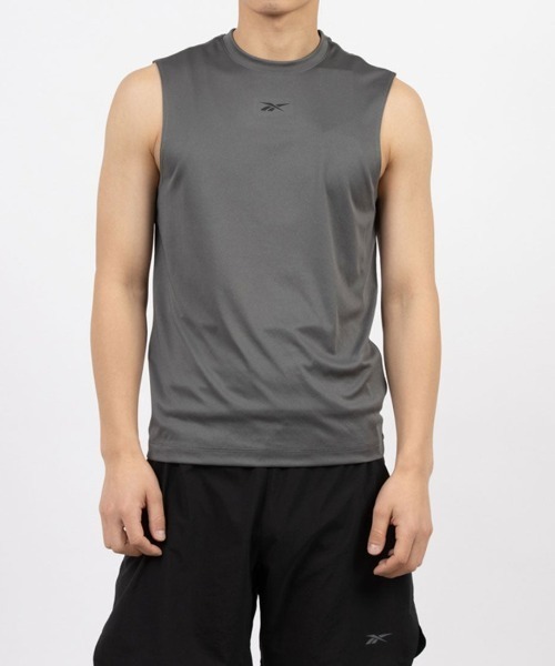 Reebok(リーボック)の「トレイン スリーブレス テックTシャツ / ID TRAIN SLVLS TECH TEE(Tシャツ/カットソー・メンズ・レッド/ブラック/グレー・MEDIUM/SMALL/XX-LARGE/LARGE/X-LARGE)」の3枚目の写真