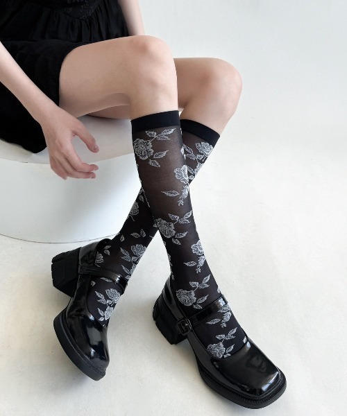 VIBGYOR(ヴィブジョー)の「【LAMPOON】薔薇ソックス(ソックス/靴下・レディース・ホワイト/ブラック・FREE)」の11枚目の写真
