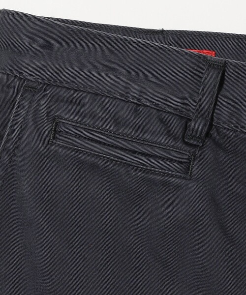 5525Gallery(ゴーゴーニーゴーギャラリー)の「【別注】 <5525gallery> ガーメントダイ チノパンツ(チノパンツ・メンズ・ベージュ/ダークグレー/ロイヤルブルー・M/S/L)」の6枚目の写真