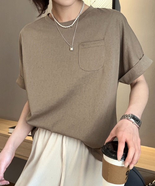 BANICO(バニコ)の「【Banico】シンプルポケット付きTシャツ (SS)(Tシャツ/カットソー・レディース・ホワイト/ブラック/ベージュ/グレー/バーガンディー・FREE)」の12枚目の写真
