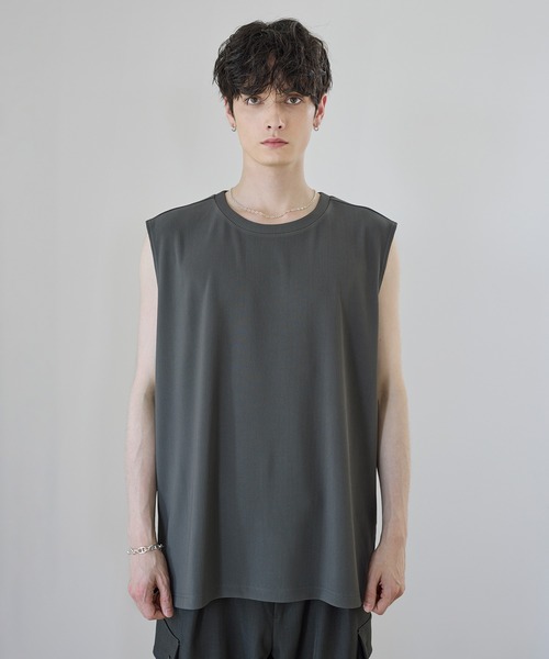 ETELIO（エテリオ）の「リップルプリーツレイヤードノースリーブ/タンクトップ（タンクトップ・メンズ・ブラック/ライトグレー/チャコール/ホワイト・XS/XL/L/M/S）」の13枚目の写真