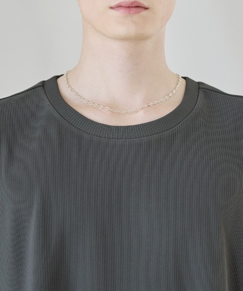 ETELIO（エテリオ）の「リップルプリーツレイヤードノースリーブ/タンクトップ（タンクトップ・メンズ・ブラック/ライトグレー/チャコール/ホワイト・XS/XL/L/M/S）」の6枚目の写真