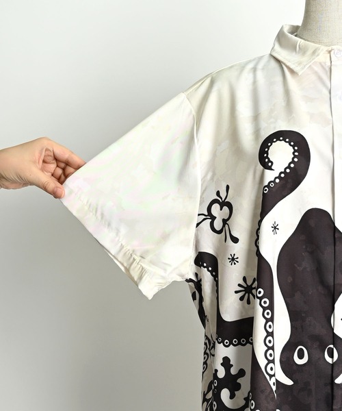 チョポヴァロウェナ　2024SS　メッシュロングTシャツ　ブラウス　アニマル柄 ネコ タコ 蛸 柄 総柄 アニマル柄 シャツ ブラウス（シャツ