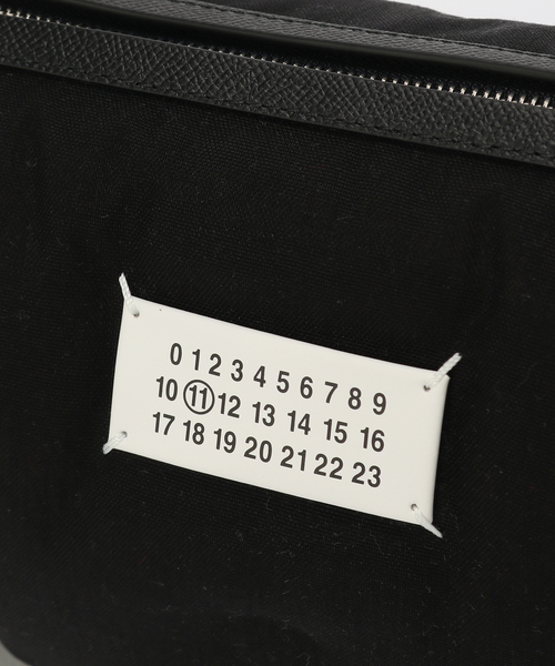 Maison Margiela(メゾンマルジェラ)の「Maison Margiela(メゾン マルジェラ) GLAM SLAM SPORT CAMERA Bag(ショルダーバッグ・メンズ・ブラック・FREE)」の6枚目の写真