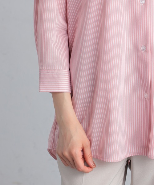 GALLORIA(ギャローリア)の「【キレメクシリーズ】さらっと快適・着心地楽々 スキッパーシャツ(シャツ/ブラウス・レディース・スモークピンク/ホワイト×ネイビー/ホワイト×ブルー/ブラック・M/L/LL/S)」の18枚目の写真