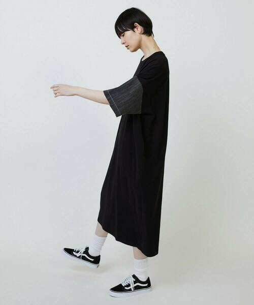 FRAPBOIS（フラボア）の「Lee×FRAPBOIS カットワンピース（ワンピース・レディース・ブルー/ブラック・FREE）」の7枚目の写真