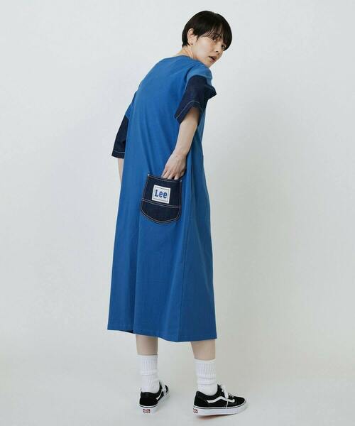 FRAPBOIS（フラボア）の「Lee×FRAPBOIS カットワンピース（ワンピース・レディース・ブルー/ブラック・FREE）」の3枚目の写真