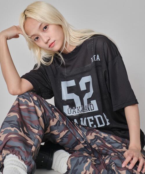WEGO（ウィゴー）の「WEGO/メッシュナンバリンググラフィックT（Tシャツ/カットソー・メンズ・その他1/ブラック・MEDIUM/LARGE）」の8枚目の写真