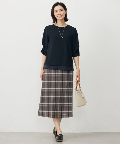 J.PRESS(ジェイプレス)の「【洗える】シアーチェック スカート(スカート・レディース・ブラウン系3/ブラック系3・T13/T15/T17)」の14枚目の写真