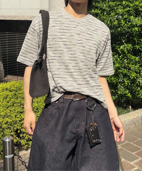 EPNK（イーピーエヌケー）の「【EPNK】V-neck border tee / Vネックボーダーtee（Tシャツ/カットソー・メンズ・杢グレー/ブラック/カーキ・SMALL/MEDIUM/LARGE）」の3枚目の写真