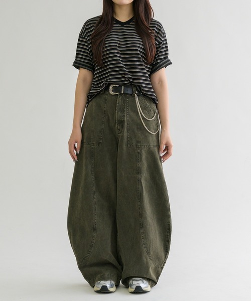 EPNK（イーピーエヌケー）の「【EPNK】V-neck border tee / Vネックボーダーtee（Tシャツ/カットソー・メンズ・杢グレー/ブラック/カーキ・SMALL/MEDIUM/LARGE）」の13枚目の写真