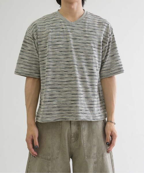 EPNK（イーピーエヌケー）の「【EPNK】V-neck border tee / Vネックボーダーtee（Tシャツ/カットソー・メンズ・杢グレー/ブラック/カーキ・SMALL/MEDIUM/LARGE）」の19枚目の写真