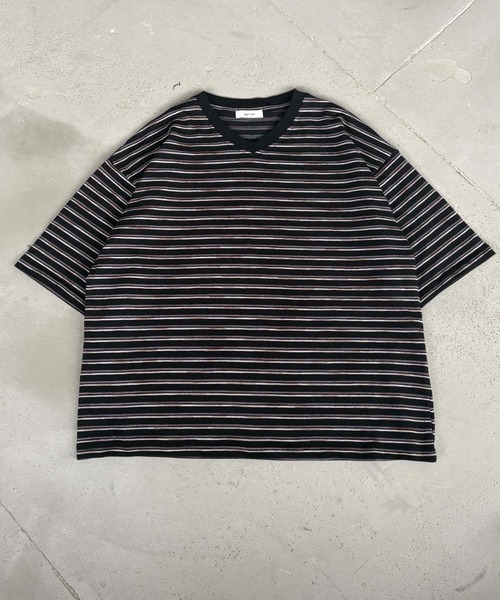 EPNK（イーピーエヌケー）の「【EPNK】V-neck border tee / Vネックボーダーtee（Tシャツ/カットソー・メンズ・杢グレー/ブラック/カーキ・SMALL/MEDIUM/LARGE）」の16枚目の写真
