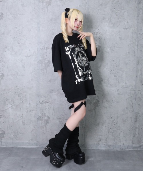 Amilige（アミリージュ）の「クロス羽箔プリントTシャツ（T