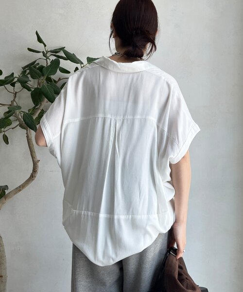 DouDou(ドゥドゥ)の「リヨセルツイルスキッパーシャツ(シャツ/ブラウス・レディース・ブラック/オフホワイト/モカ・FREE)」の12枚目の写真