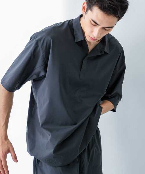 URBAN RESEARCH(アーバンリサーチ)の「SHADOW RIP リブポロシャツ(ポロシャツ・メンズ・チャコールグレー/ブラック・MEDIUM/LARGE)」の3枚目の写真