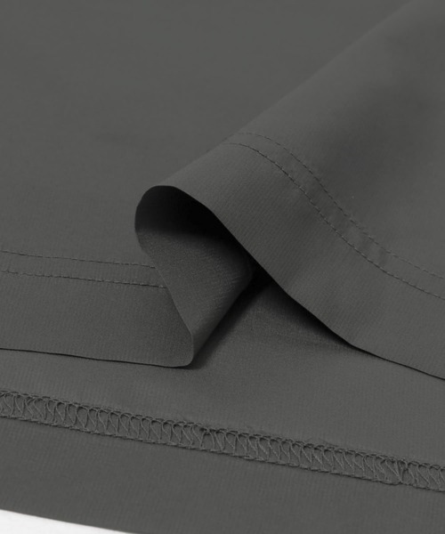 URBAN RESEARCH(アーバンリサーチ)の「SHADOW RIP リブポロシャツ(ポロシャツ・メンズ・チャコールグレー/ブラック・MEDIUM/LARGE)」の22枚目の写真