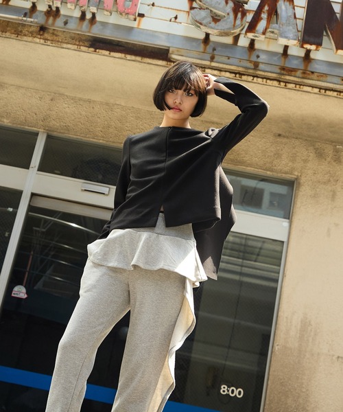 AVIE(アビィ)の「フリルデザインスウェットパンツ(スウェットパンツ・レディース・トップグレー/ブラック・38)」の14枚目の写真