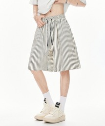 ストライプ 半ズボン」に該当するパンツ（ハーフ・ひざ丈