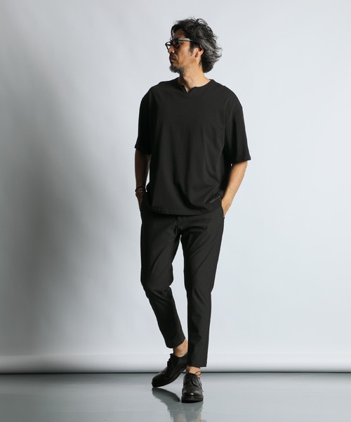 The DUFFER of ST.GEORGE(ザダファーオブセントジョージ)の「『WONDER SHAPE』(Triporous):360°全方向高伸縮『ワンダーシェイプ』抗菌・消臭機能 テーパードスリムパンツ(スラックス・メンズ・チャコールグレー/ブラック・SMALL/X-LARGE/LARGE/MEDIUM)」の4枚目の写真