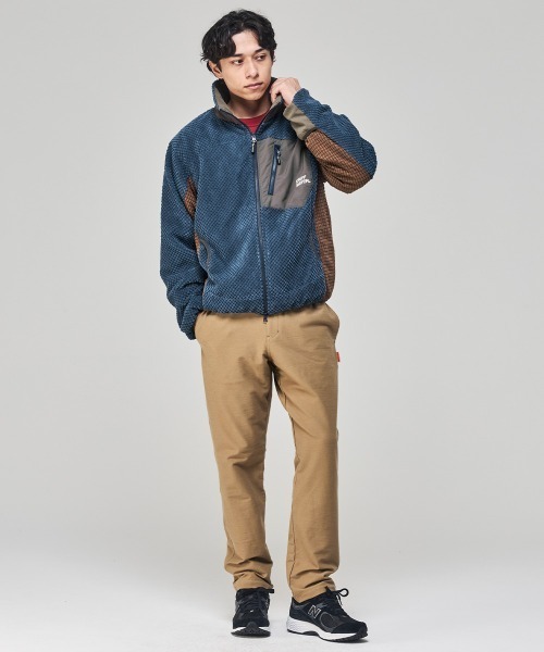 KRIFF MAYER（クリフメイヤー）の「トランスフォームフリースジャケット（その他アウター・メンズ・グレー/ブラック/ベージュ/ネイビー・MEDIUM/LARGE/X-LARGE）」の5枚目の写真