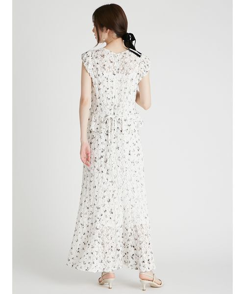 CELFORD(セルフォード)の「ピグメントフラワーワンピース(ワンピース・レディース・ライトベージュ/オフホワイト/ブラック・36/38)」の7枚目の写真