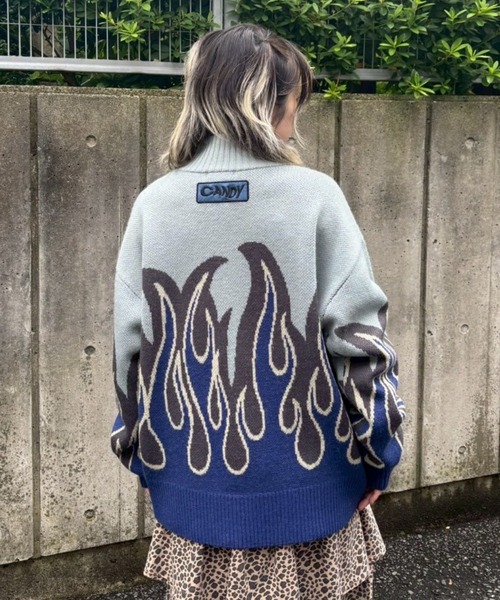 Candy Stripper（キャンディストリッパー）の「FIRE PATTERN KNIT ジャンパー（ニット/セーター・レディース・ブラック×ピンク/ブラック×ブルー/ライトブルー・FREE）」の13枚目の写真