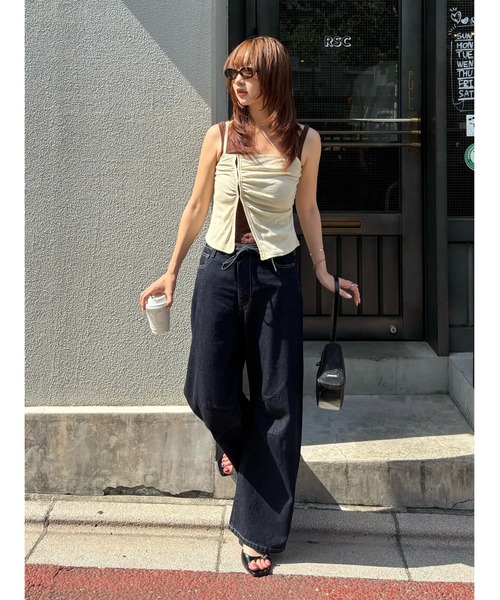 MOUSSY（マウジー）の「DOUBLE LAYERED SHEER タンクトップ（タンクトップ・レディース・キナリ/カーキ/ブラック・FREE）」の22枚目の写真