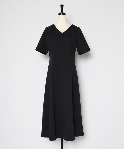 St.cecilia ジレワンピース 38 黒 Vネック 日本製　ゆったりめ St.cecilia ジレワンピース 38 黒 Vネック 日本製 ゆったりめ