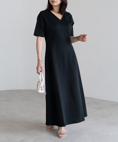 Christian Dior 現行タグ Vネック ウール フレアワンピース 紺 セール】【骨格ストレートさん向け】Vネックポンチフレア