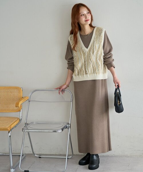 【サイズ展開あり】フリンジベスト付ニットワンピース