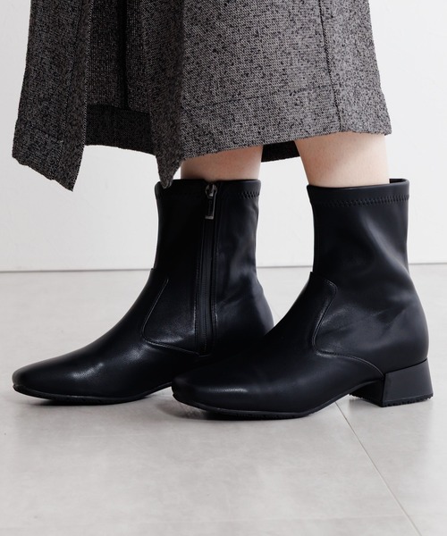 HIMIKO（ヒミコ）の「【HIMIKO】【撥水】ストレッチブーツ/650407（ブーツ・レディース・アイボリー/ブラック・23.5cm/23.0cm/22.5cm/22.0cm/21.5cm/26.5cm/26.0cm/25.5cm/25.0cm/24.5cm/24.0cm）」の2枚目の写真