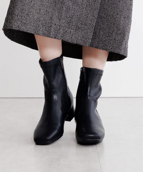 HIMIKO（ヒミコ）の「【HIMIKO】【撥水】ストレッチブーツ/650407（ブーツ・レディース・アイボリー/ブラック・23.5cm/23.0cm/22.5cm/22.0cm/21.5cm/26.5cm/26.0cm/25.5cm/25.0cm/24.5cm/24.0cm）」の3枚目の写真