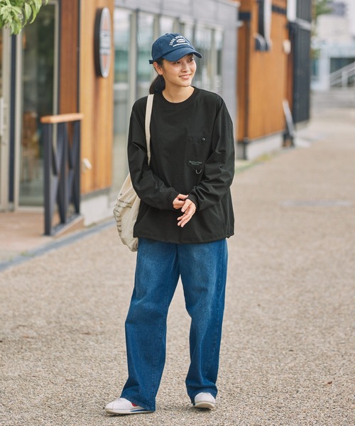 THE CRAFT CREW PRODUCTS（ザクラフトクループロダクツ）の「【セットアップ対応】マルチファンクショナル テックファブリック ドローコード ビッグシルエット クルーネックポケット長袖Tシャツ【THE CRAFT CREW PRODUCTS】（Tシャツ/カットソー・メンズ・ネイビー/モカ/ブラウン/グレー/ブラック/ブルーグリーン・S/M/L）」の13枚目の写真