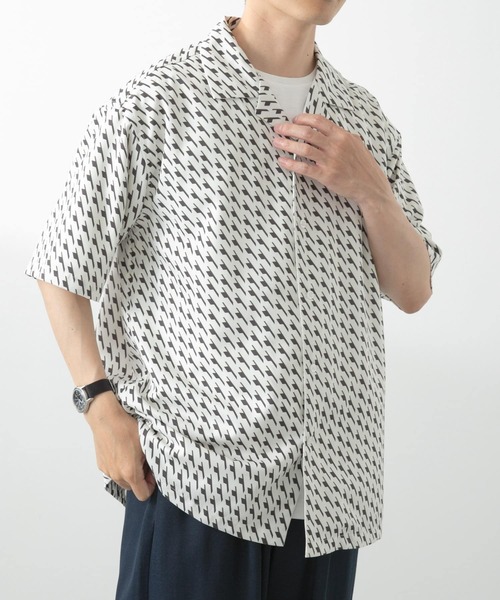 ITEMS URBANRESEARCH（アイテムズ アーバンリサーチ）の「ジオメトリックプリントオープンカラーシャツA（シャツ/ブラウス・メンズ・オフホワイト/ベージュ/ネイビー・LARGE/MEDIUM）」の6枚目の写真
