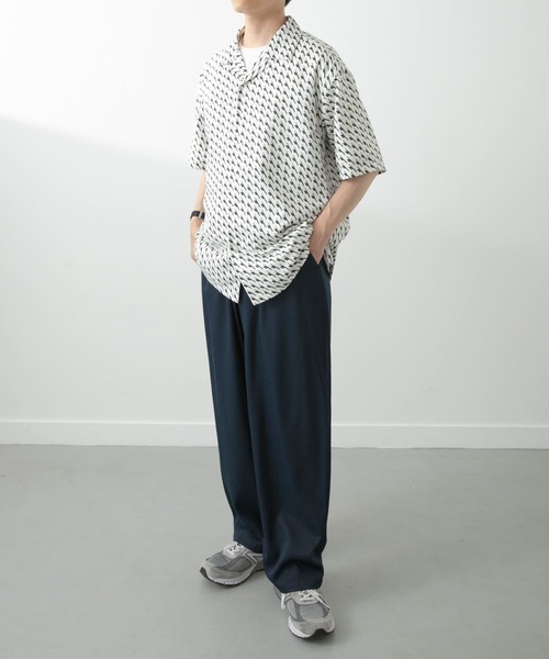 ITEMS URBANRESEARCH（アイテムズ アーバンリサーチ）の「ジオメトリックプリントオープンカラーシャツA（シャツ/ブラウス・メンズ・オフホワイト/ベージュ/ネイビー・LARGE/MEDIUM）」の10枚目の写真