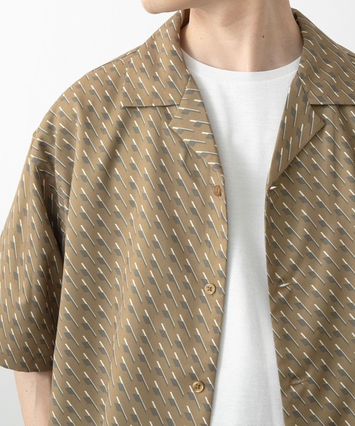 ITEMS URBANRESEARCH（アイテムズ アーバンリサーチ）の「ジオメトリックプリントオープンカラーシャツA（シャツ/ブラウス・メンズ・オフホワイト/ベージュ/ネイビー・LARGE/MEDIUM）」の15枚目の写真