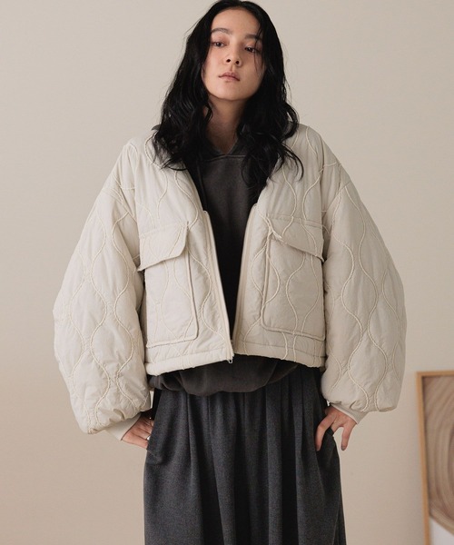 LOWRYS FARM（ローリーズファーム）の「キルティングショートブルゾン 579773（ブルゾン・レディース・グリーン/アイボリー/ブラック・FREE）」の19枚目の写真