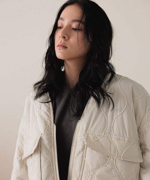 LOWRYS FARM（ローリーズファーム）の「キルティングショートブルゾン 579773（ブルゾン・レディース・グリーン/アイボリー/ブラック・FREE）」の21枚目の写真