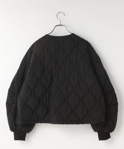 LOWRYS FARM（ローリーズファーム）の「キルティングショートブルゾン 579773（ブルゾン・レディース・グリーン/アイボリー/ブラック・FREE）」の4枚目の写真