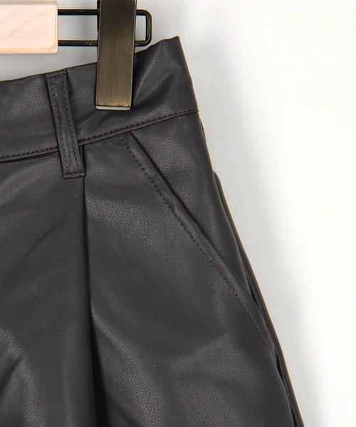 NICOLE CLUB（ニコル　クラブ）の「ハイウエストハーフパンツ（その他パンツ・レディース・ブラウン/チャコールグレー・MEDIUM）」の16枚目の写真