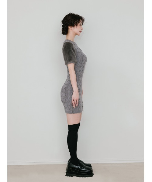 新品タグ付き ダーリッチ アームファーケーブルニットミニワンピース グレー アームファーケーブルニットミニワンピース（ワンピース